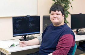 レノックス レイトーマスさん