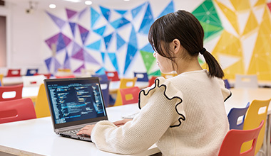 基本操作から学べるので初心者でも大丈夫
