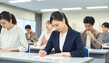 学び直し・再進学をお考えの方へ