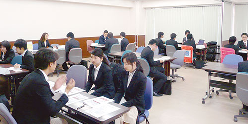 学内企業説明会